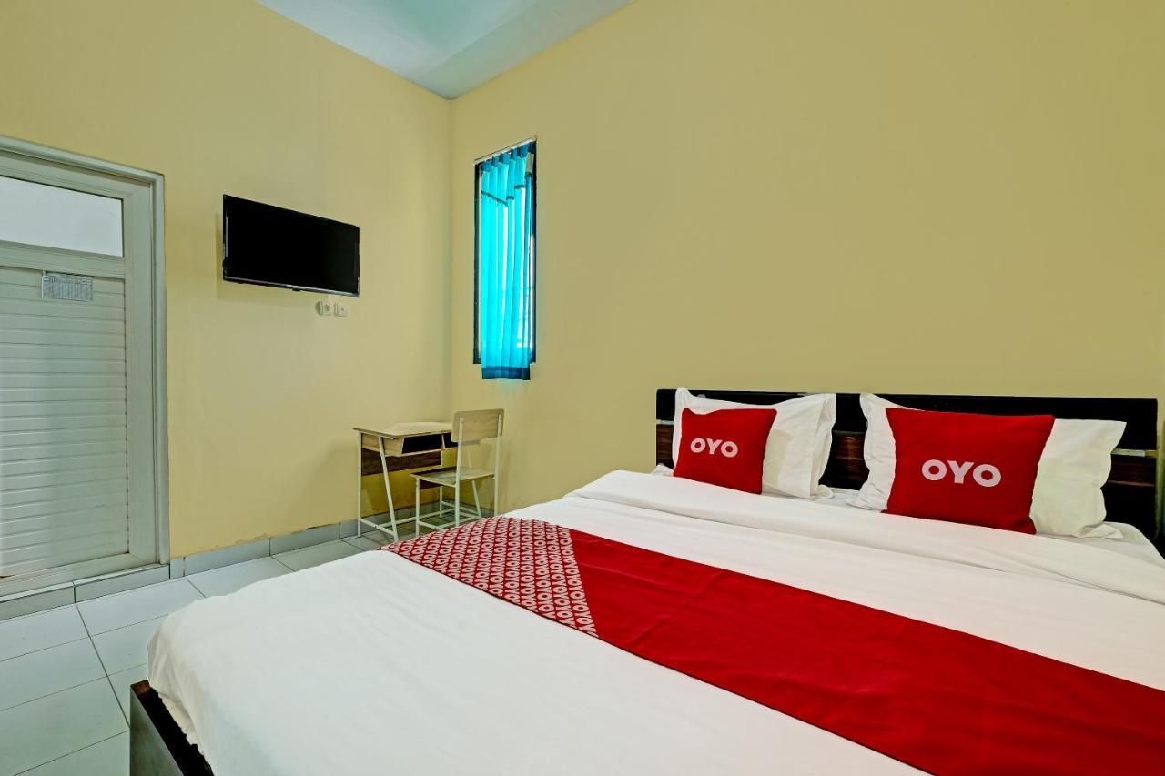 Oyo 91532 Malioboro Guesthouse Jogjakarta Buitenkant foto